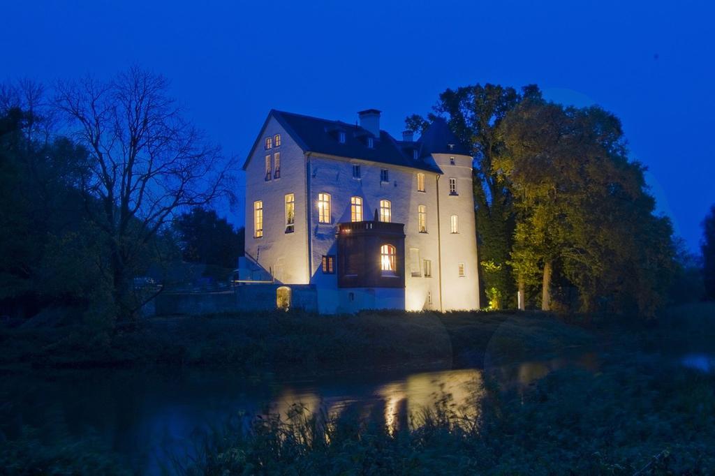 Burg Boetzelaer Hotel Kalkar Exterior foto